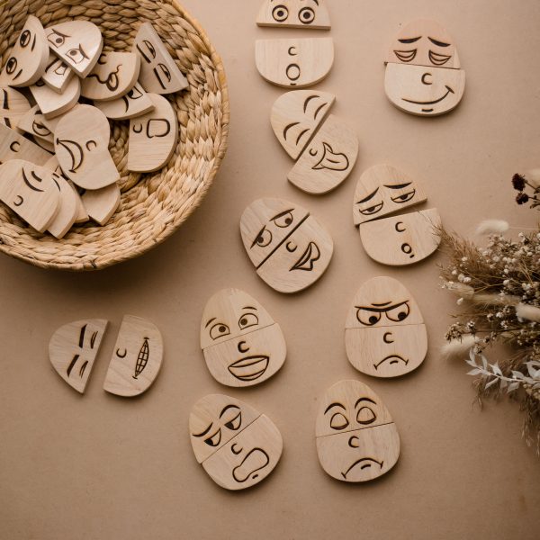 QToys Australia Wooden Egg-pression set of 20